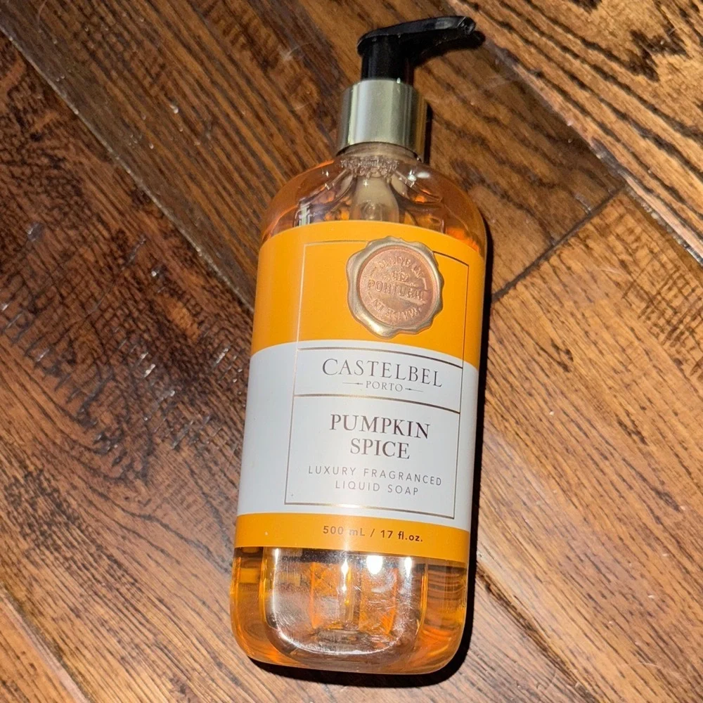 NWT Pumpkin Spice Luxury Liquid Soap - Orange Size 500 ML /17 FL OZ